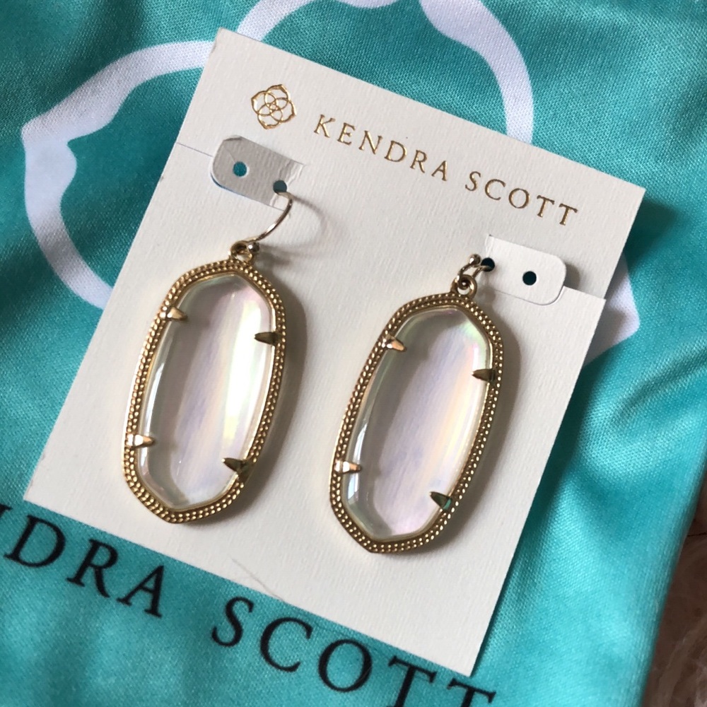 EUC Kendra Scott Elle Earrings